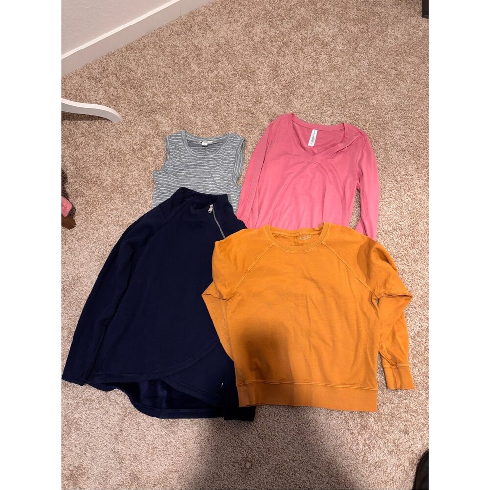 Athleta Bundle sz Small